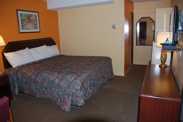 Imperial Motel Cortland image 3